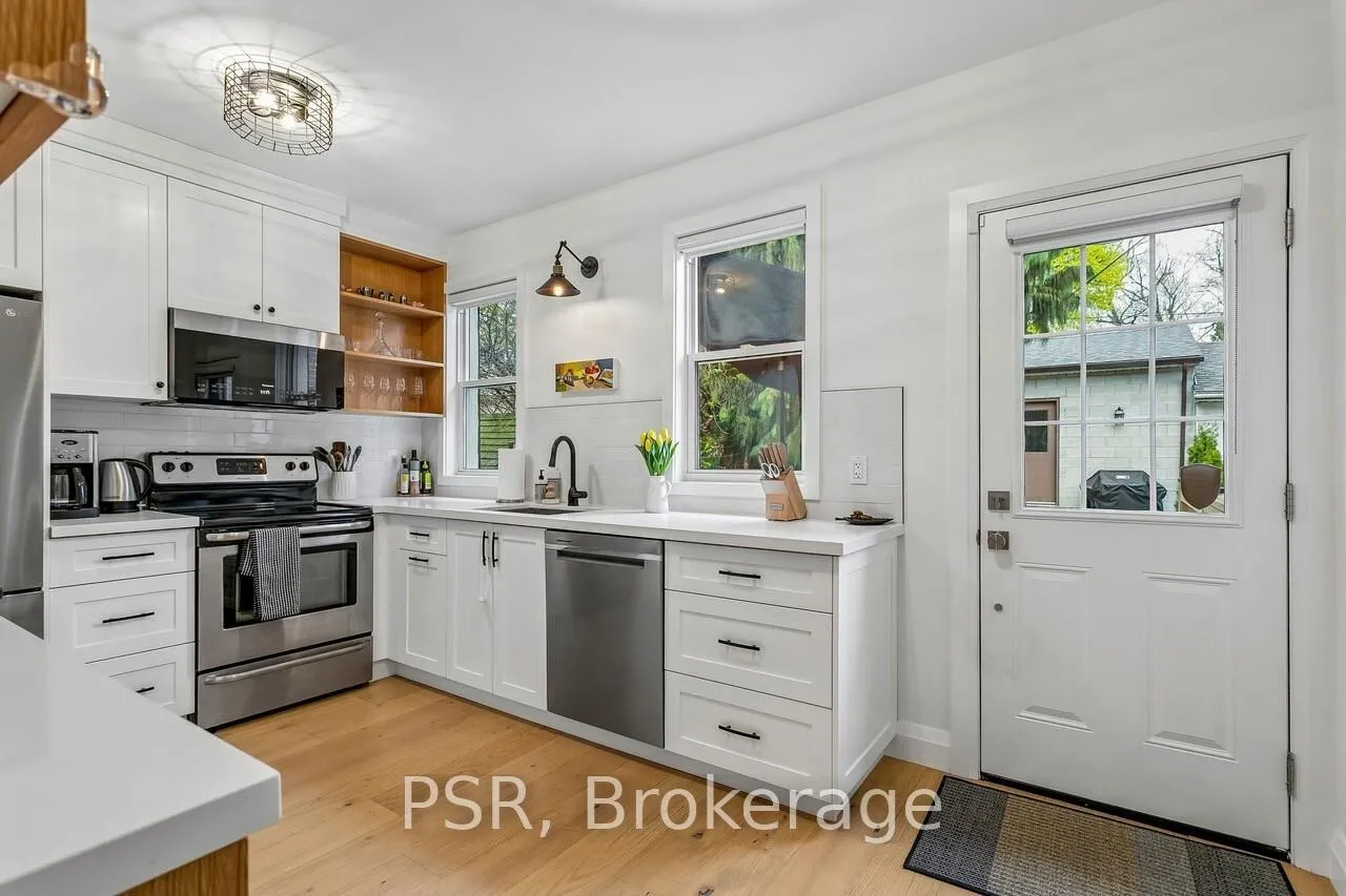 Photo 9 of 155 McRoberts Avenue, Toronto, Corso Italia-Davenport — HOMEH