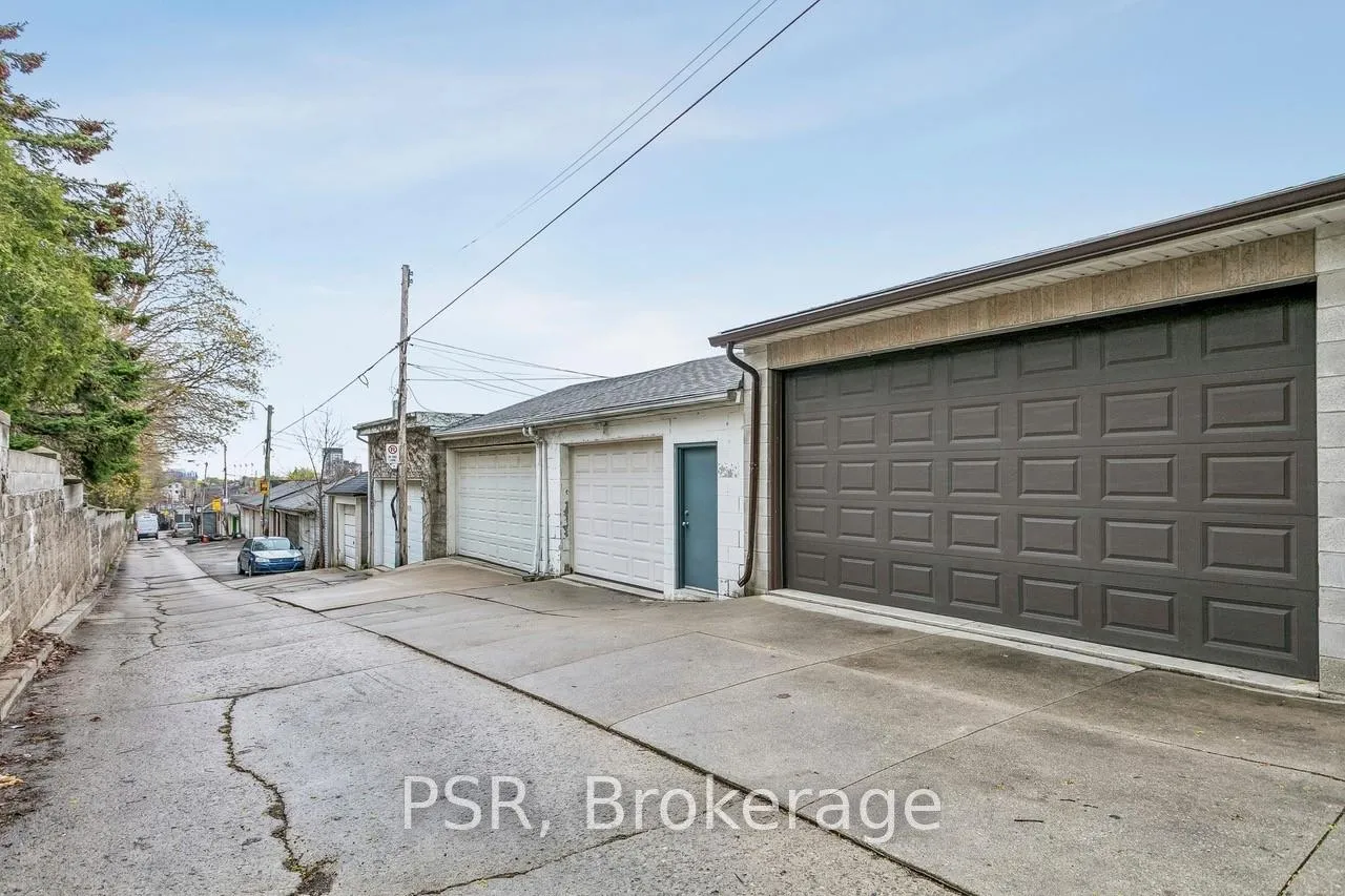 Photo 31 of 155 McRoberts Avenue, Toronto, Corso Italia-Davenport — HOMEH