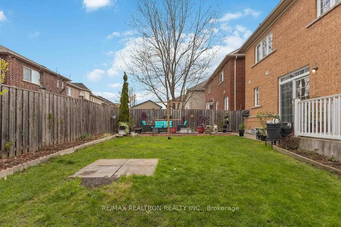 Photo 33 of 1 Pughe Street, Ajax, Northwest Ajax — HOMEH