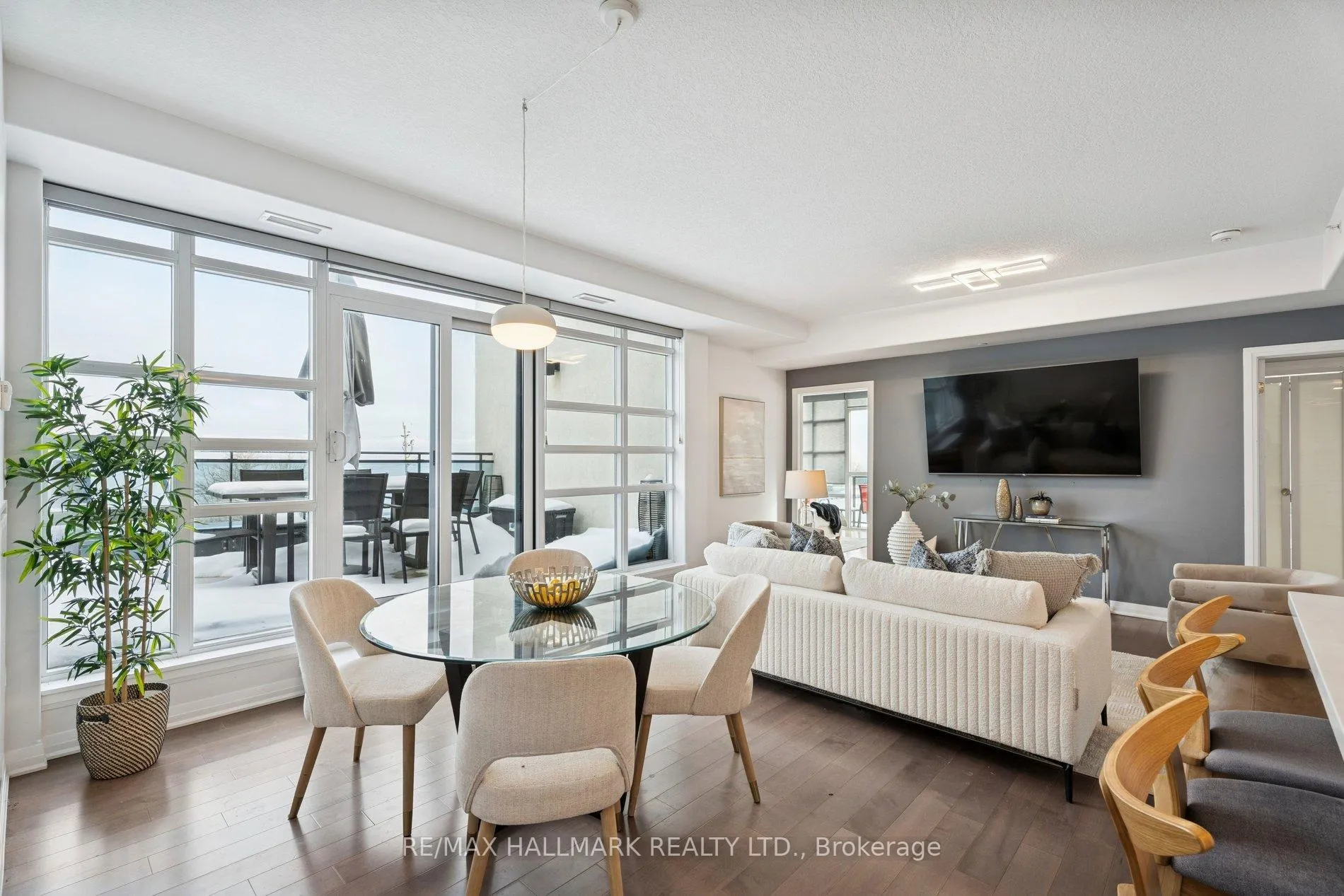 Photo 5 of Unit 409, 10 Concord Place, Grimsby, Grimsby Beach — HOMEH