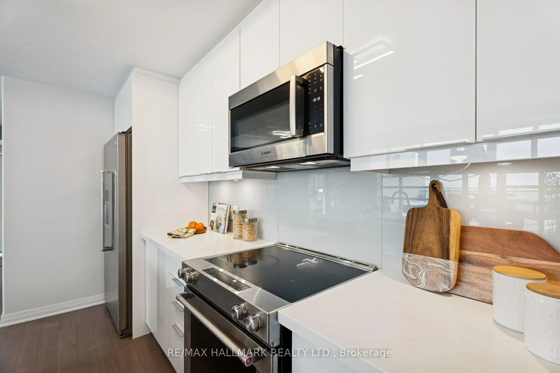 Photo 12 of Unit 409, 10 Concord Place, Grimsby, Grimsby Beach — HOMEH