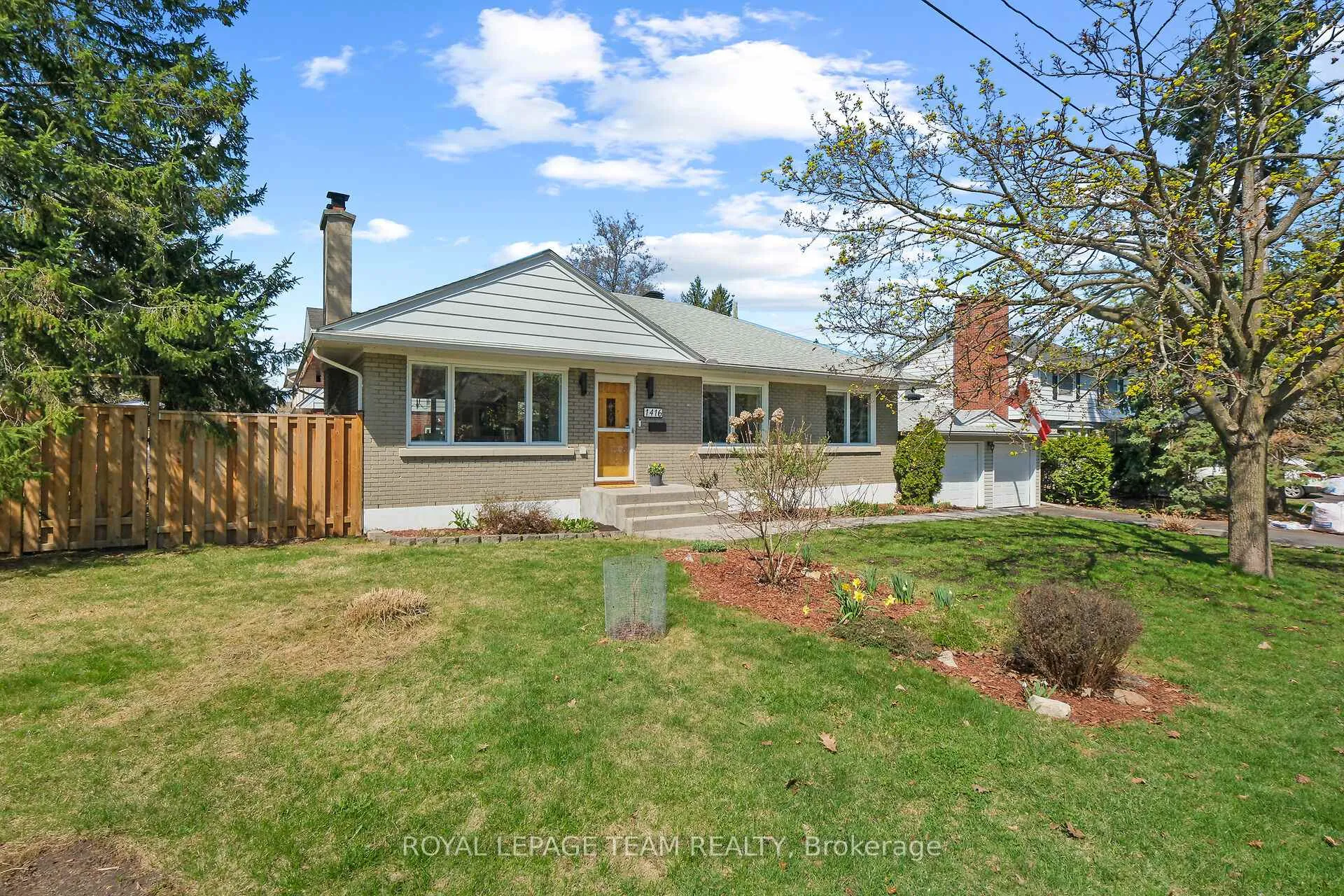 Photo 1 of 1416 Cavendish Road, Ottawa, Applewood Acres — HOMEH