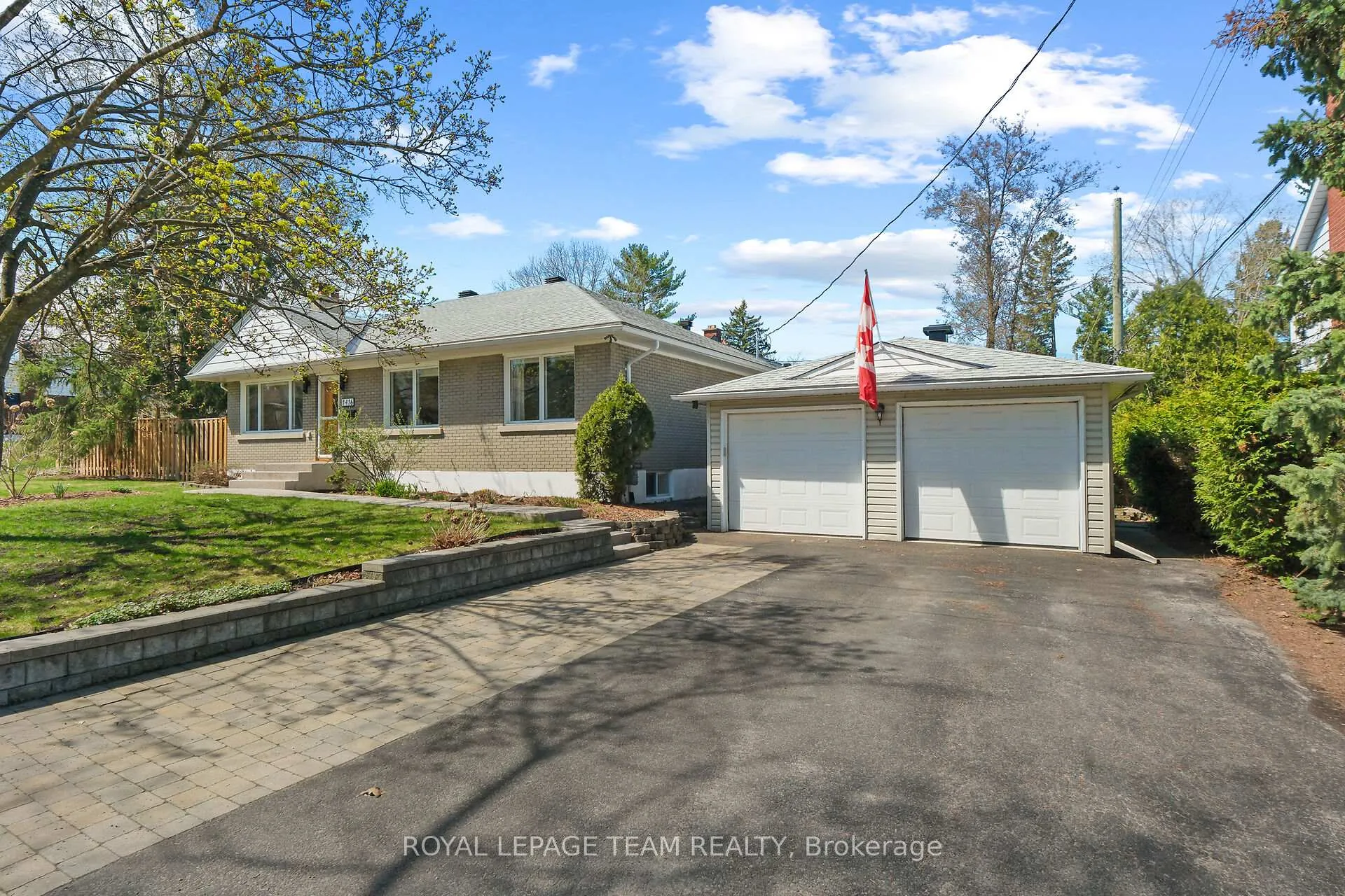 Photo 2 of 1416 Cavendish Road, Ottawa, Applewood Acres — HOMEH