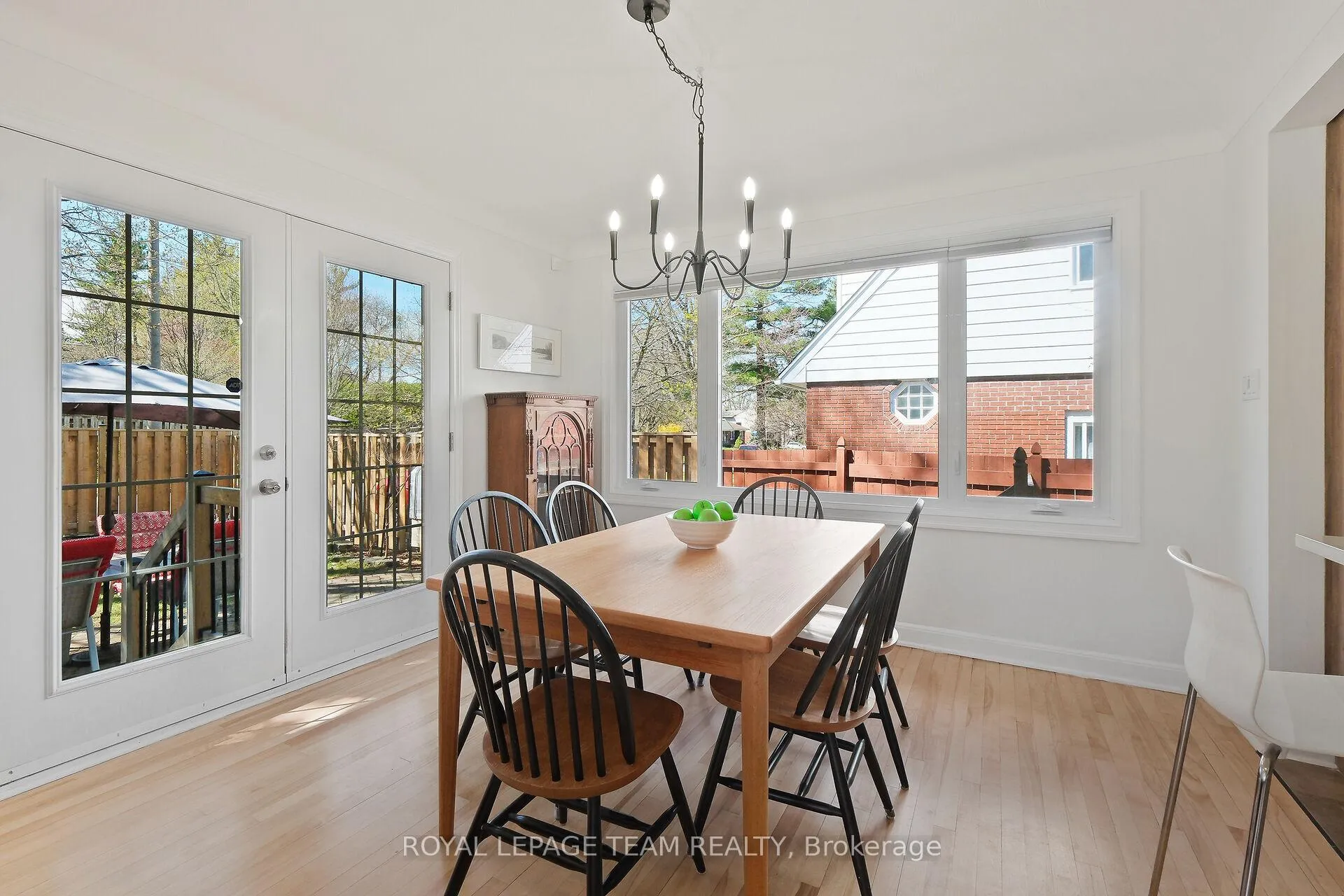 Photo 7 of 1416 Cavendish Road, Ottawa, Applewood Acres — HOMEH