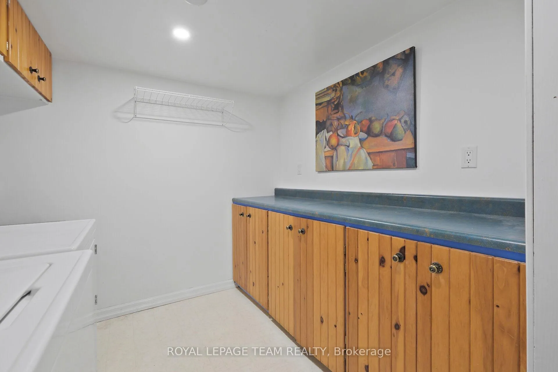 Photo 28 of 1416 Cavendish Road, Ottawa, Applewood Acres — HOMEH