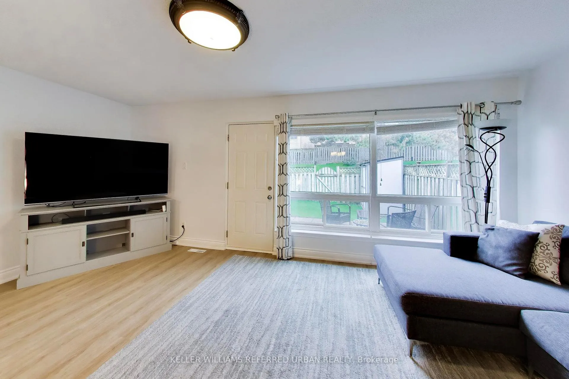 Photo 4 of Unit 52, 1235 Radom Street, Pickering, Bay Ridges — HOMEH