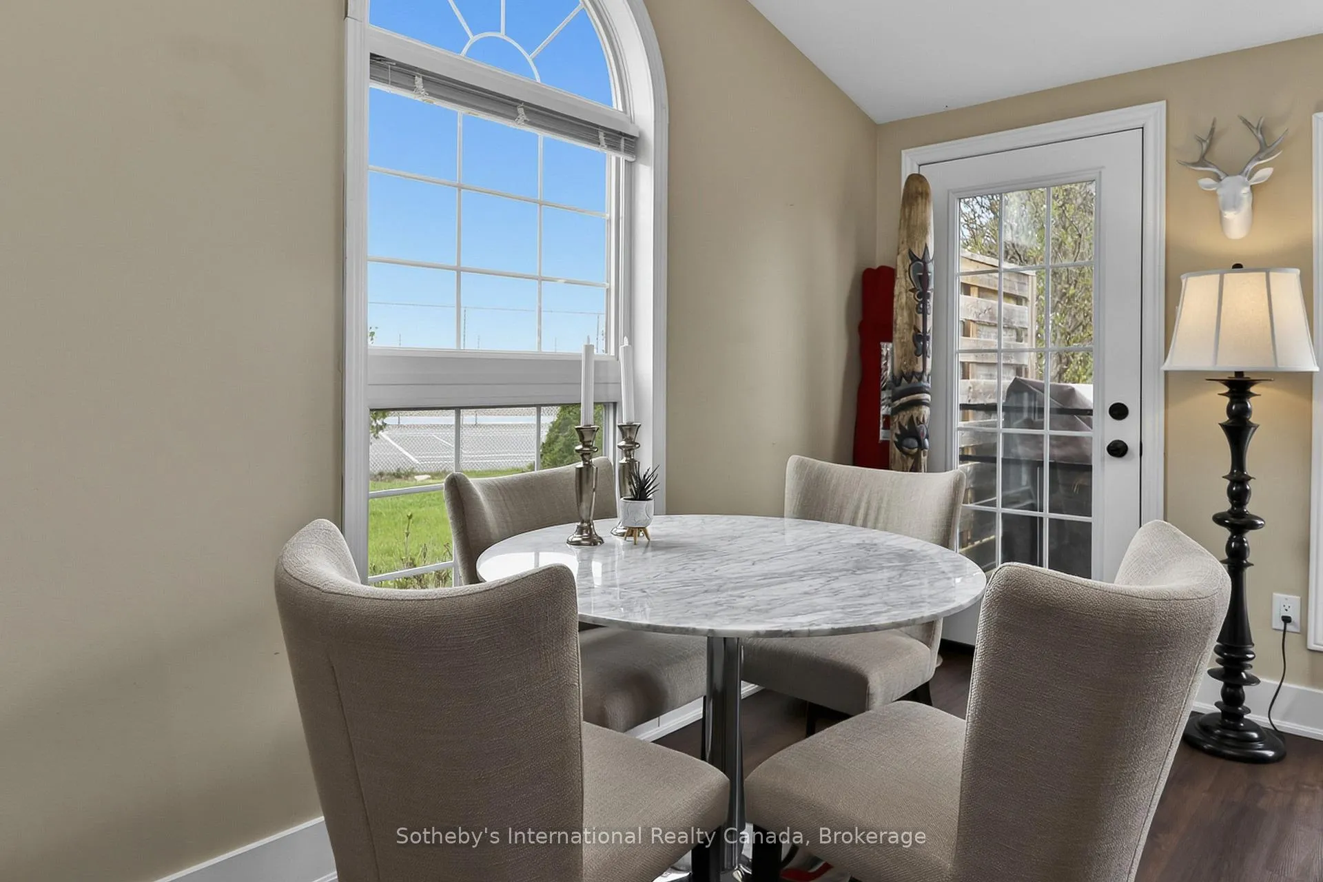 Photo 14 of Unit 10, 139 Lakeshore Road E, Blue Mountains — HOMEH