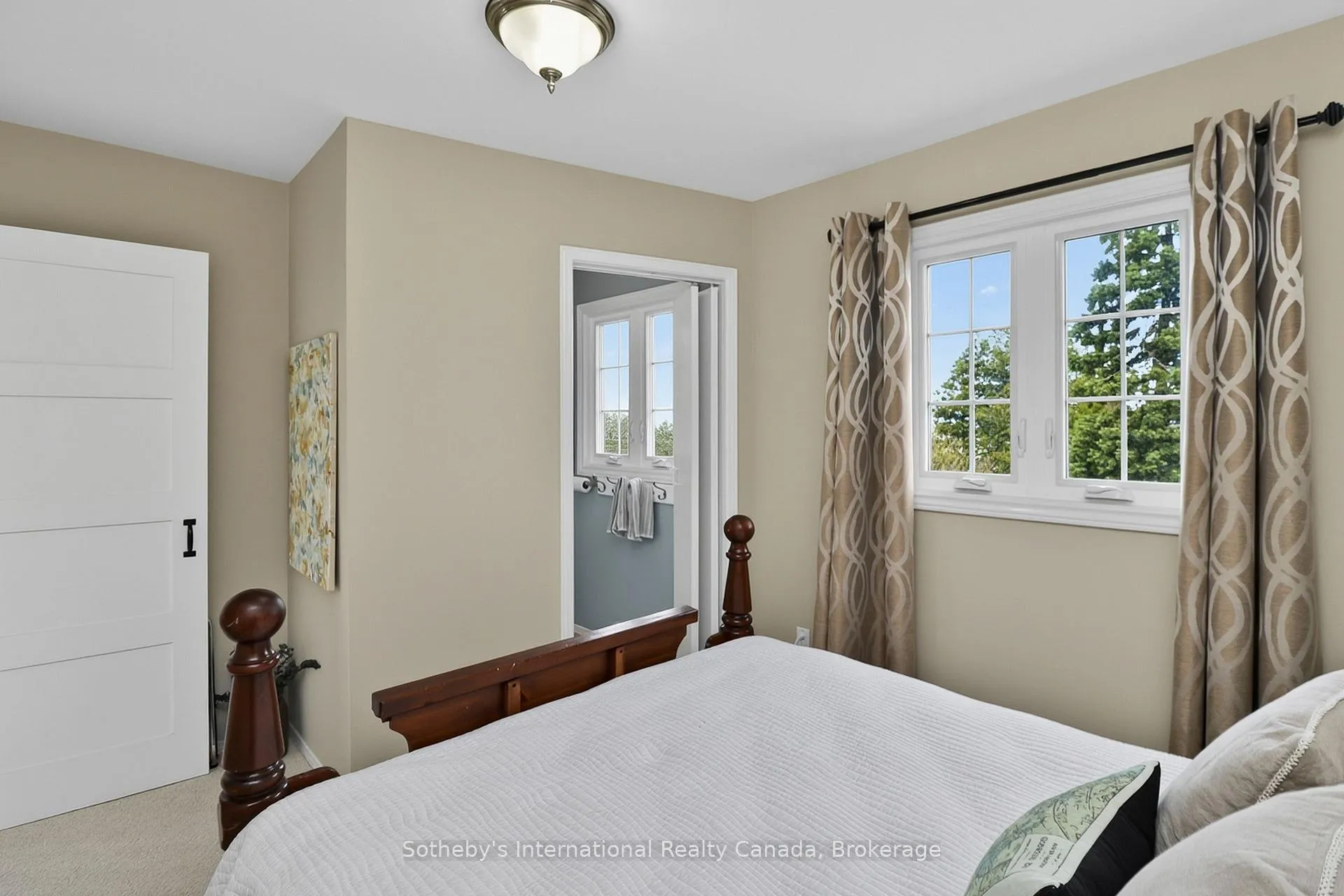 Photo 23 of Unit 10, 139 Lakeshore Road E, Blue Mountains — HOMEH