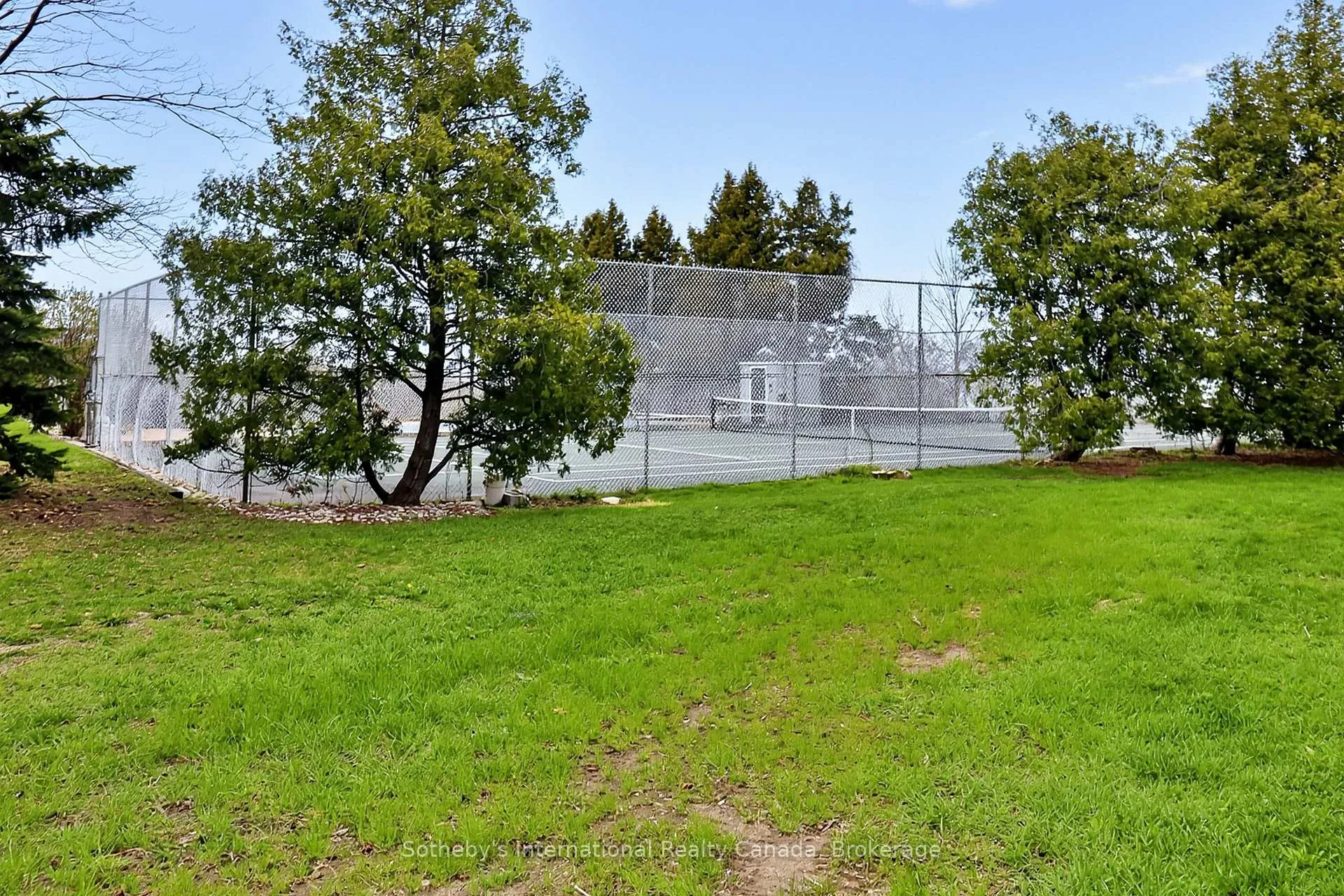 Photo 33 of Unit 10, 139 Lakeshore Road E, Blue Mountains — HOMEH