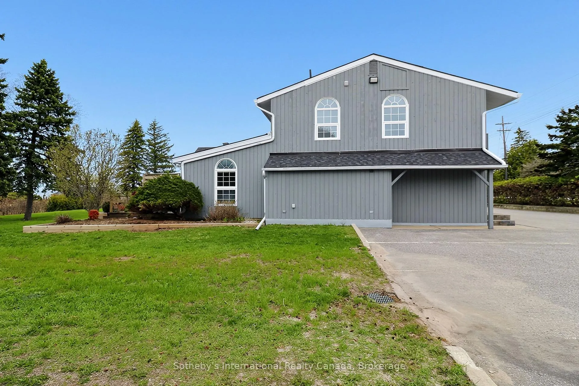 Photo 34 of Unit 10, 139 Lakeshore Road E, Blue Mountains — HOMEH
