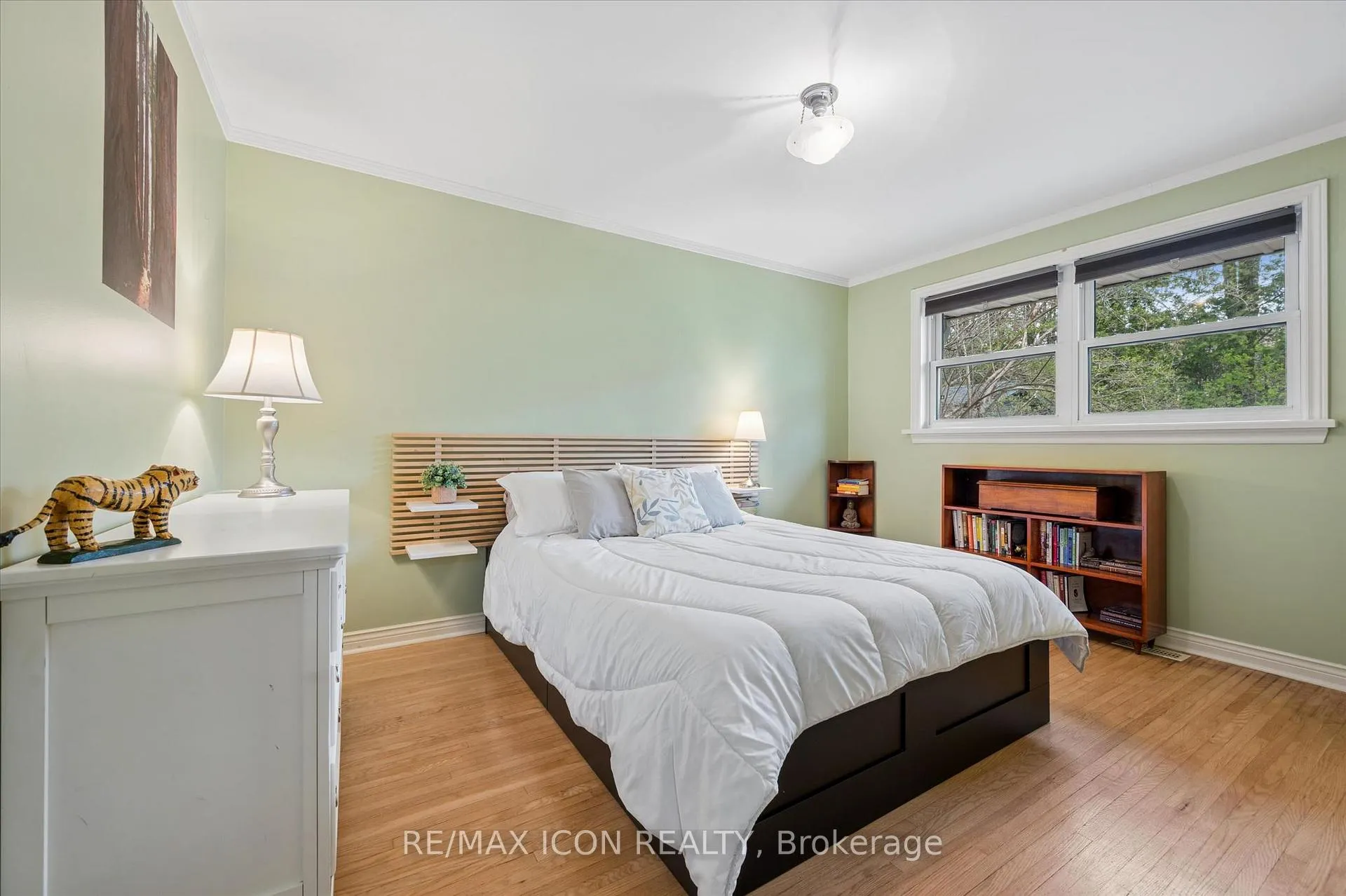 Photo 12 of 20 Katherine Crescent, Kitchener — HOMEH