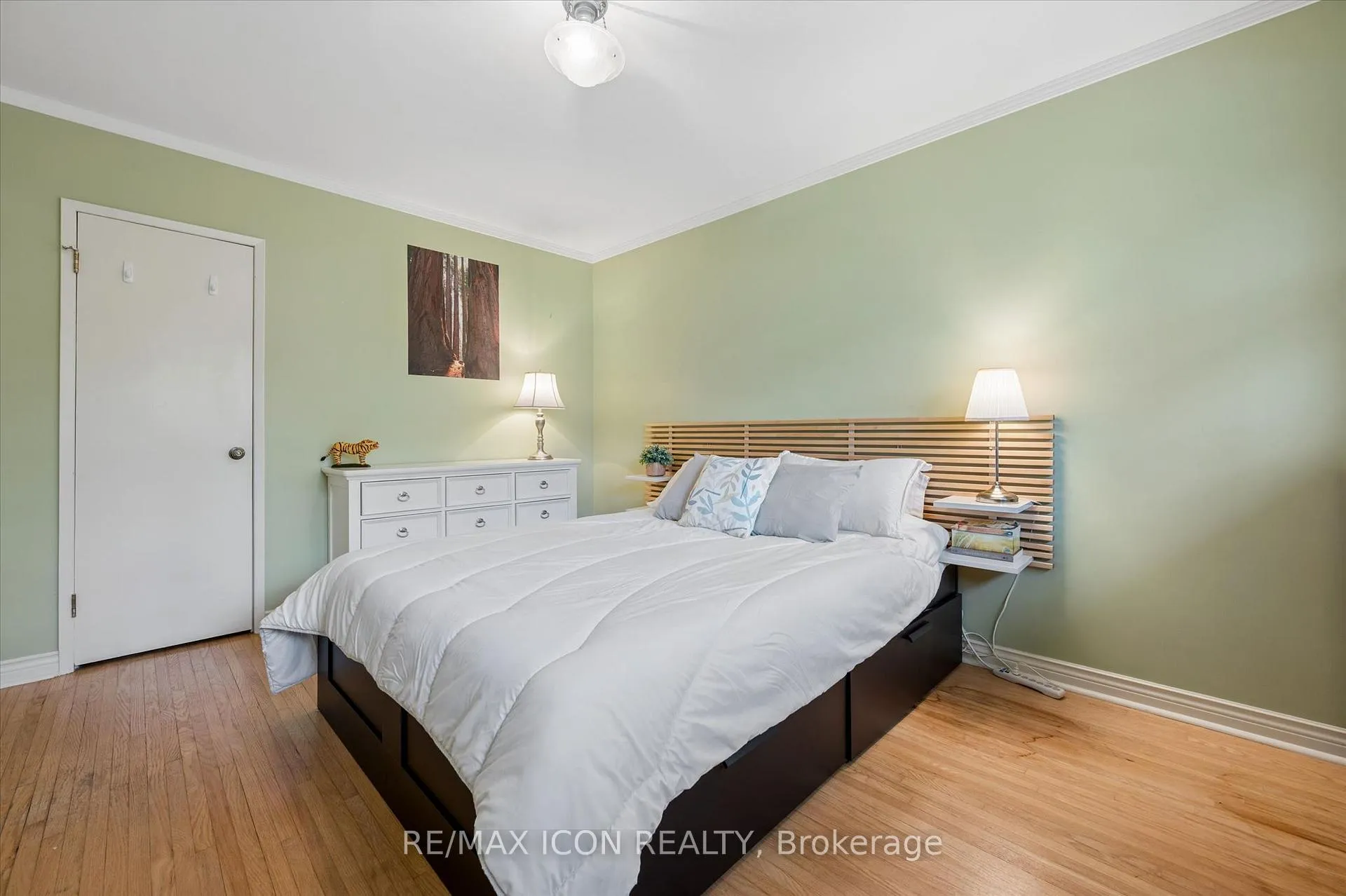 Photo 13 of 20 Katherine Crescent, Kitchener — HOMEH