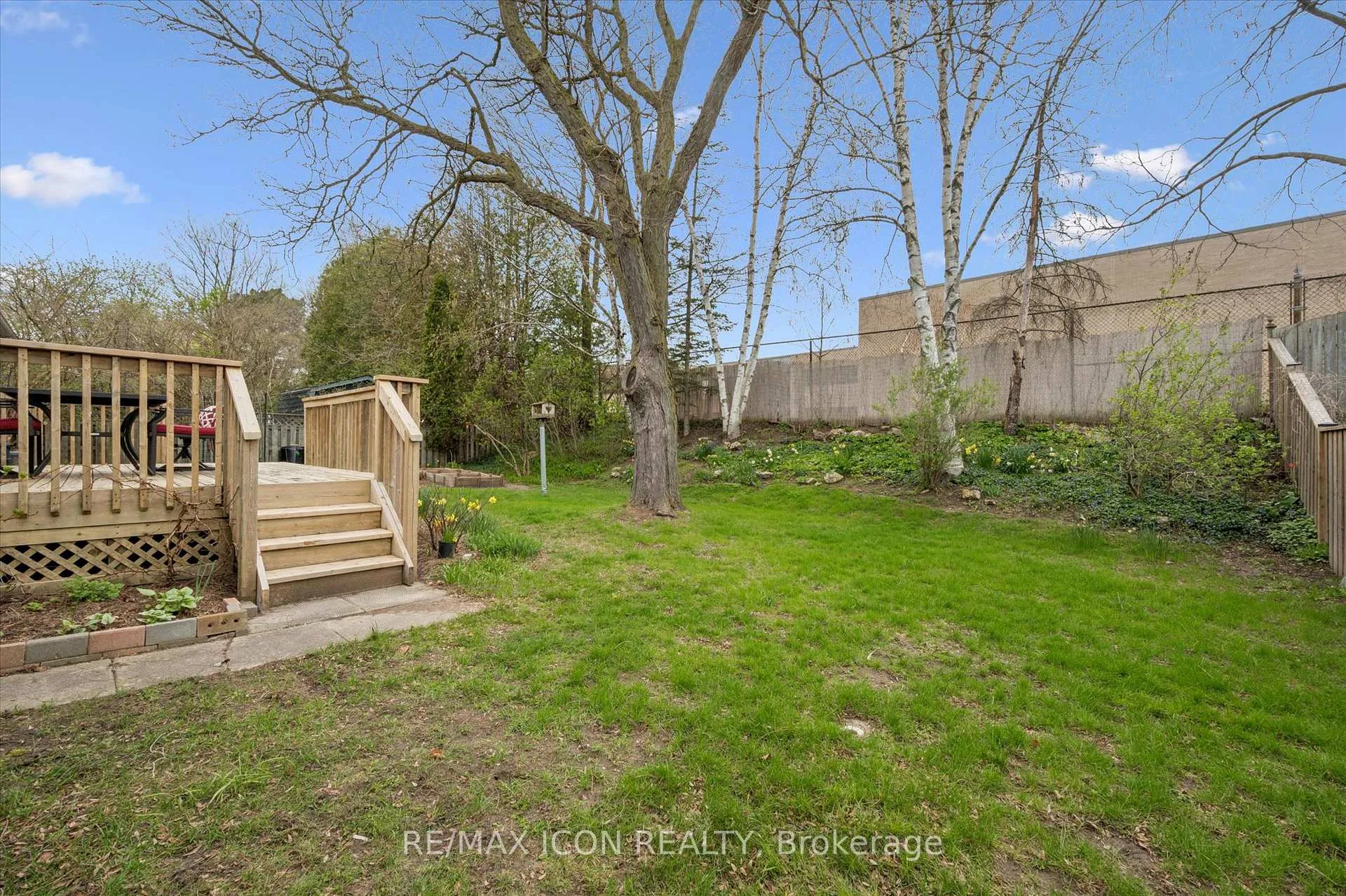Photo 29 of 20 Katherine Crescent, Kitchener — HOMEH