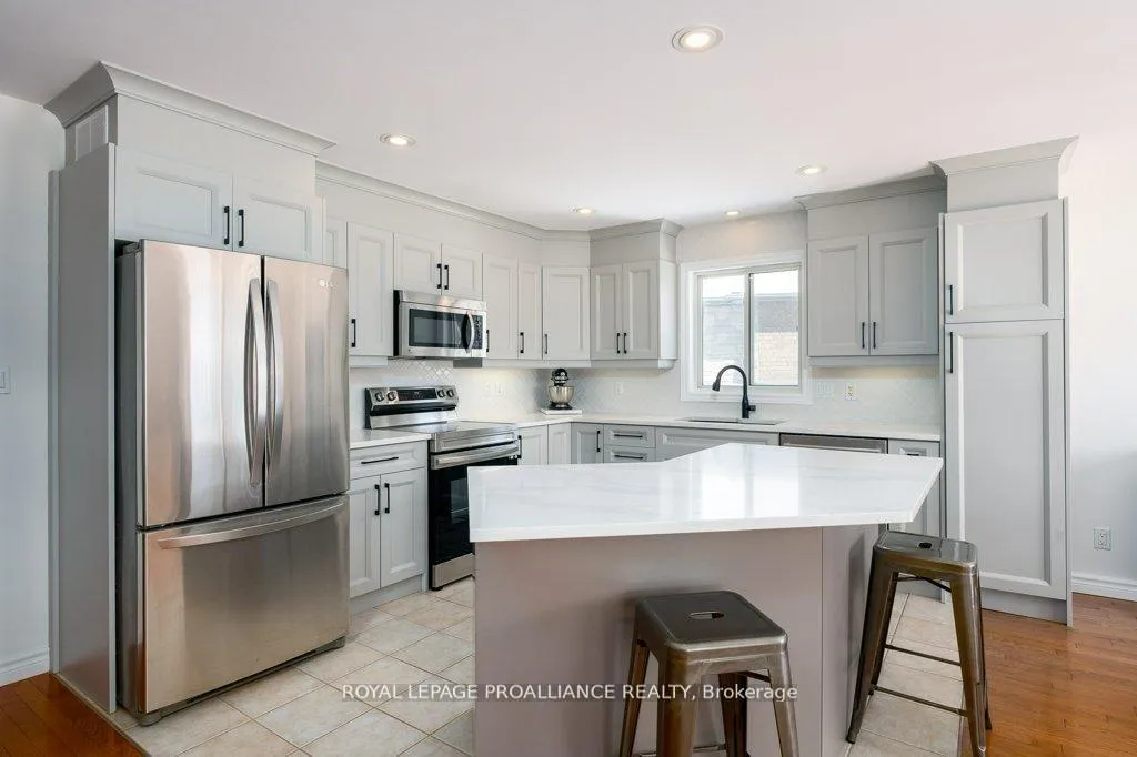 Photo 12 of 21 Forest Valley Drive, Quinte West, Frankford Ward — HOMEH