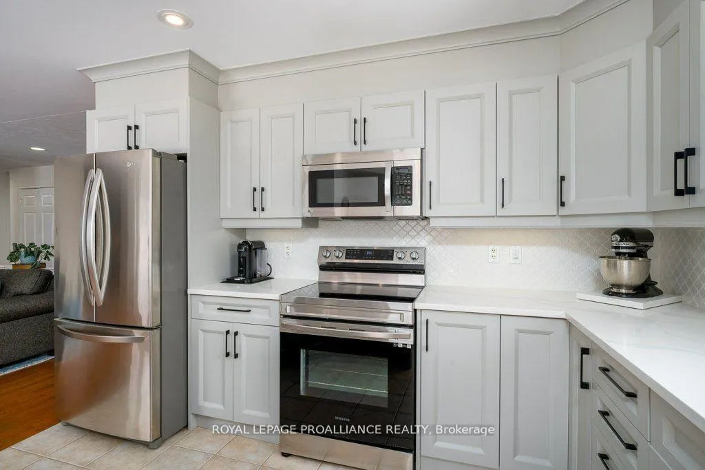 Photo 14 of 21 Forest Valley Drive, Quinte West, Frankford Ward — HOMEH