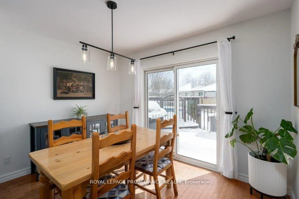 Photo 16 of 21 Forest Valley Drive, Quinte West, Frankford Ward — HOMEH