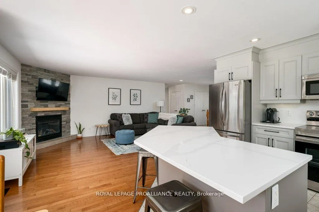 Photo 17 of 21 Forest Valley Drive, Quinte West, Frankford Ward — HOMEH