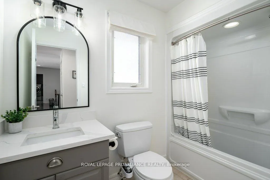 Photo 23 of 21 Forest Valley Drive, Quinte West, Frankford Ward — HOMEH