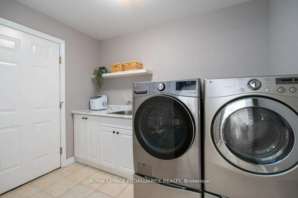 Photo 24 of 21 Forest Valley Drive, Quinte West, Frankford Ward — HOMEH