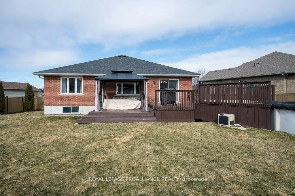 Photo 36 of 21 Forest Valley Drive, Quinte West, Frankford Ward — HOMEH