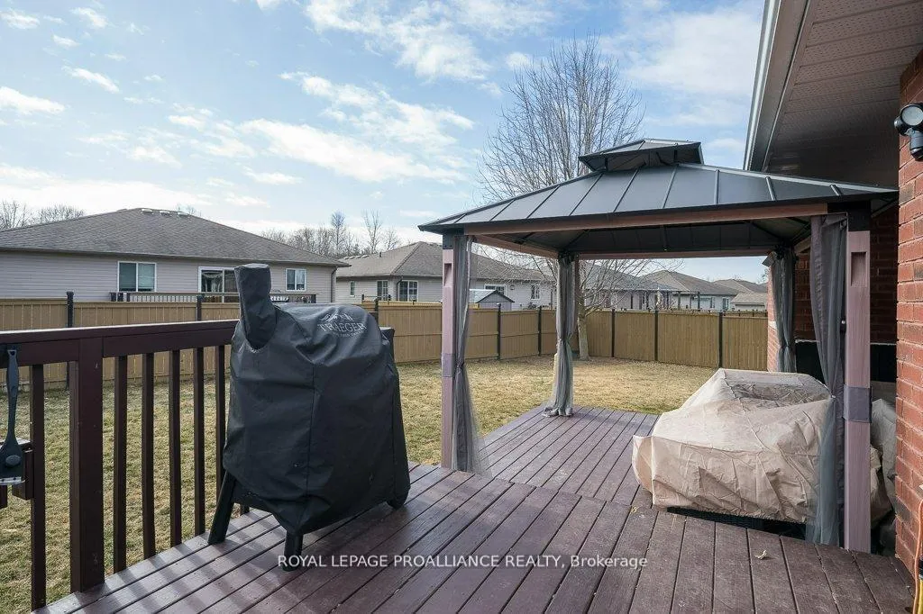 Photo 41 of 21 Forest Valley Drive, Quinte West, Frankford Ward — HOMEH