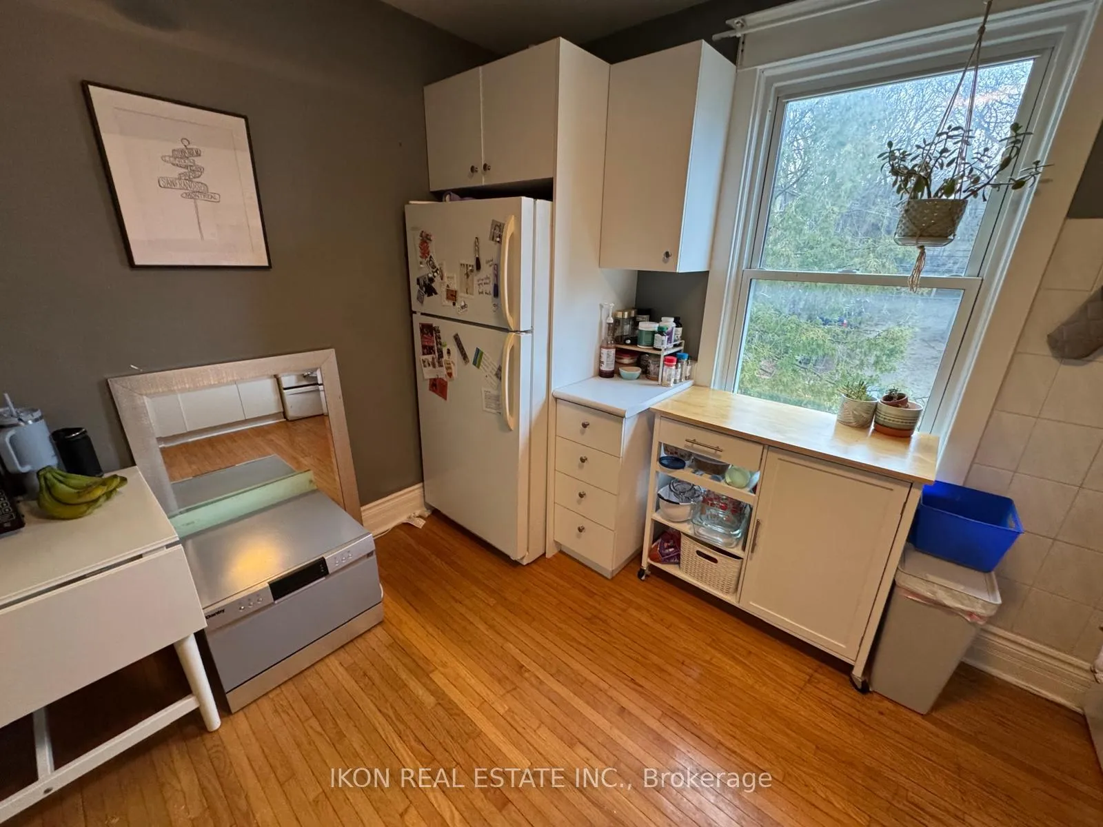 Photo 3 of 415 Coxwell Avenue, Toronto, Woodbine Corridor — HOMEH