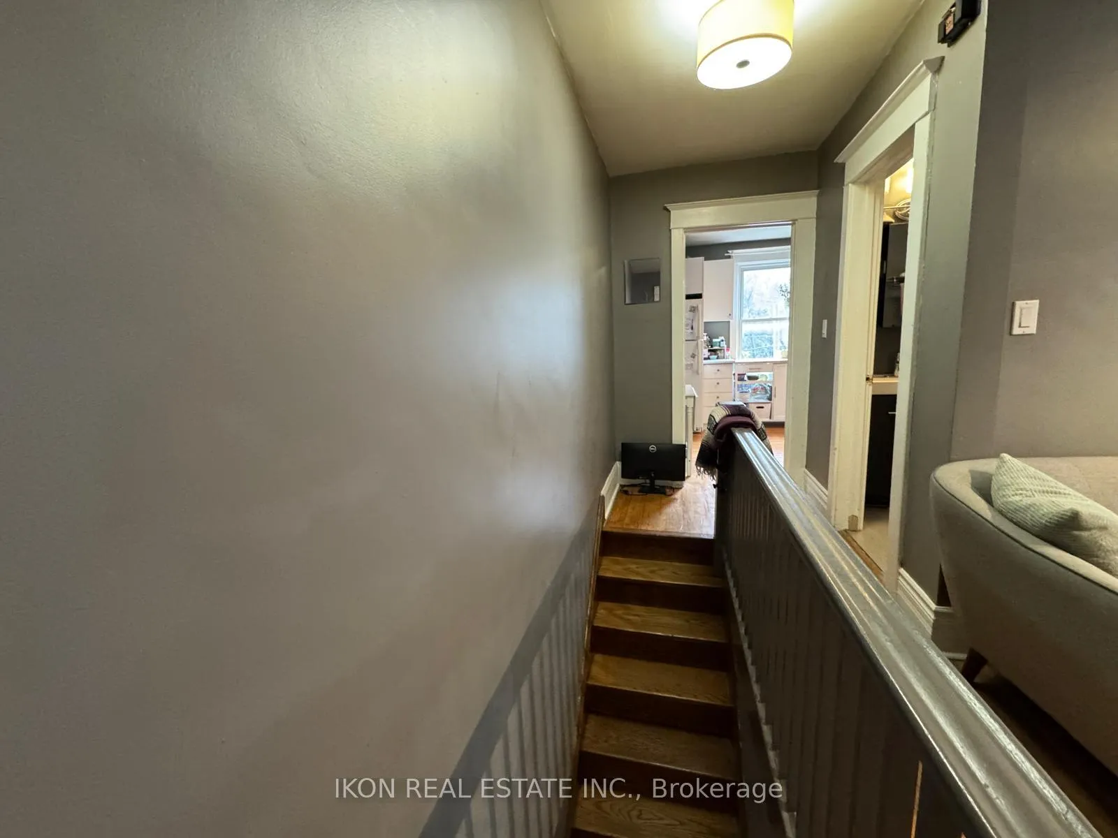 Photo 5 of 415 Coxwell Avenue, Toronto, Woodbine Corridor — HOMEH