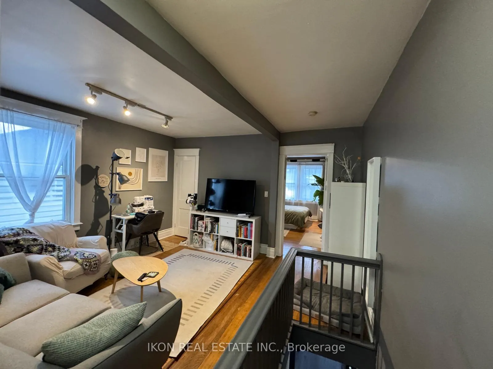 Photo 10 of 415 Coxwell Avenue, Toronto, Woodbine Corridor — HOMEH