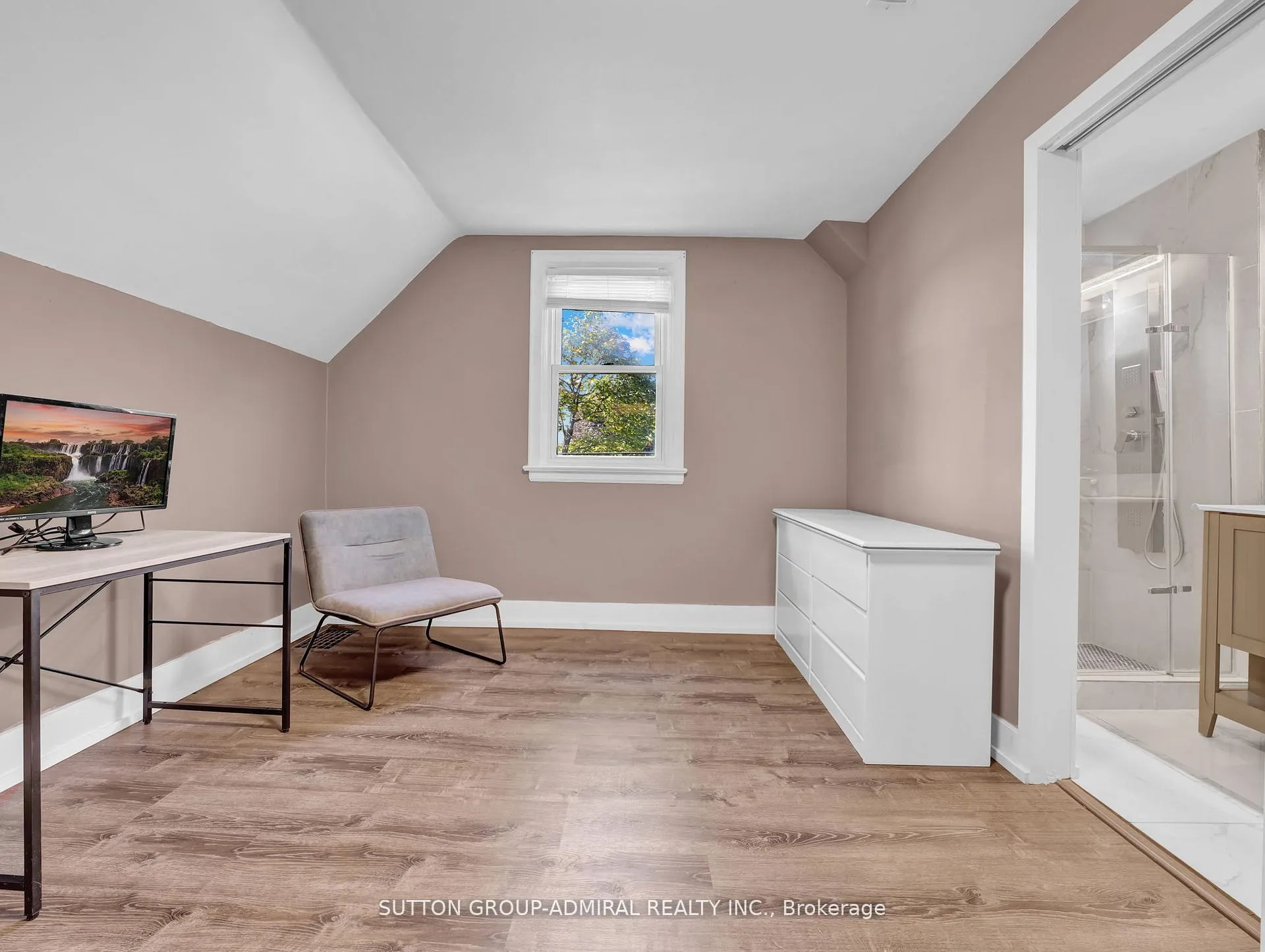 Photo 8 of 365 Beach Boulevard, Hamilton, Hamilton Beach — HOMEH