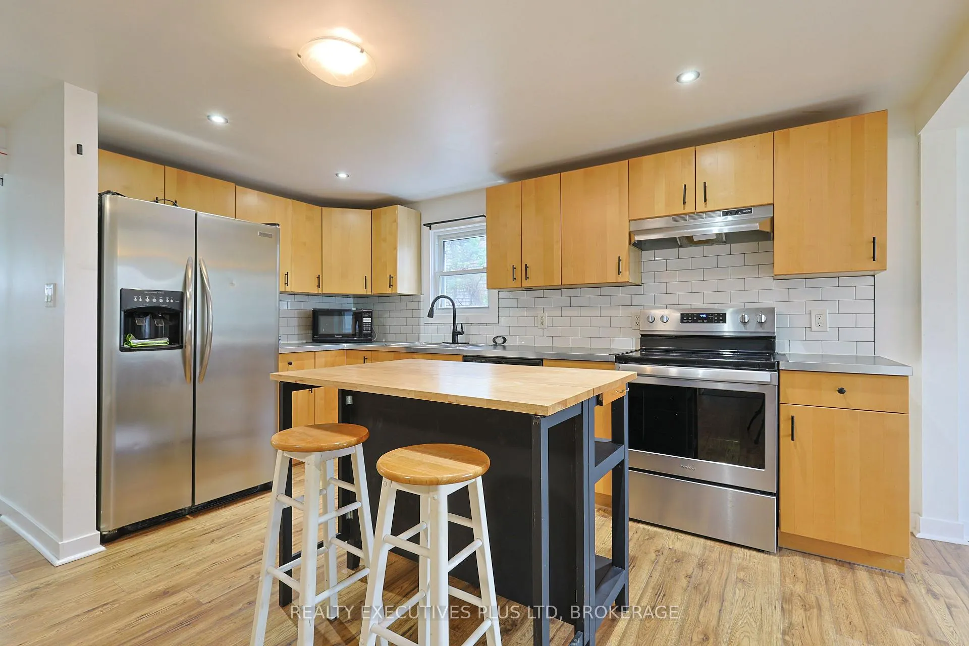 Photo 6 of 15 Chestnut Street E, St. Catharines, Oakdale — HOMEH
