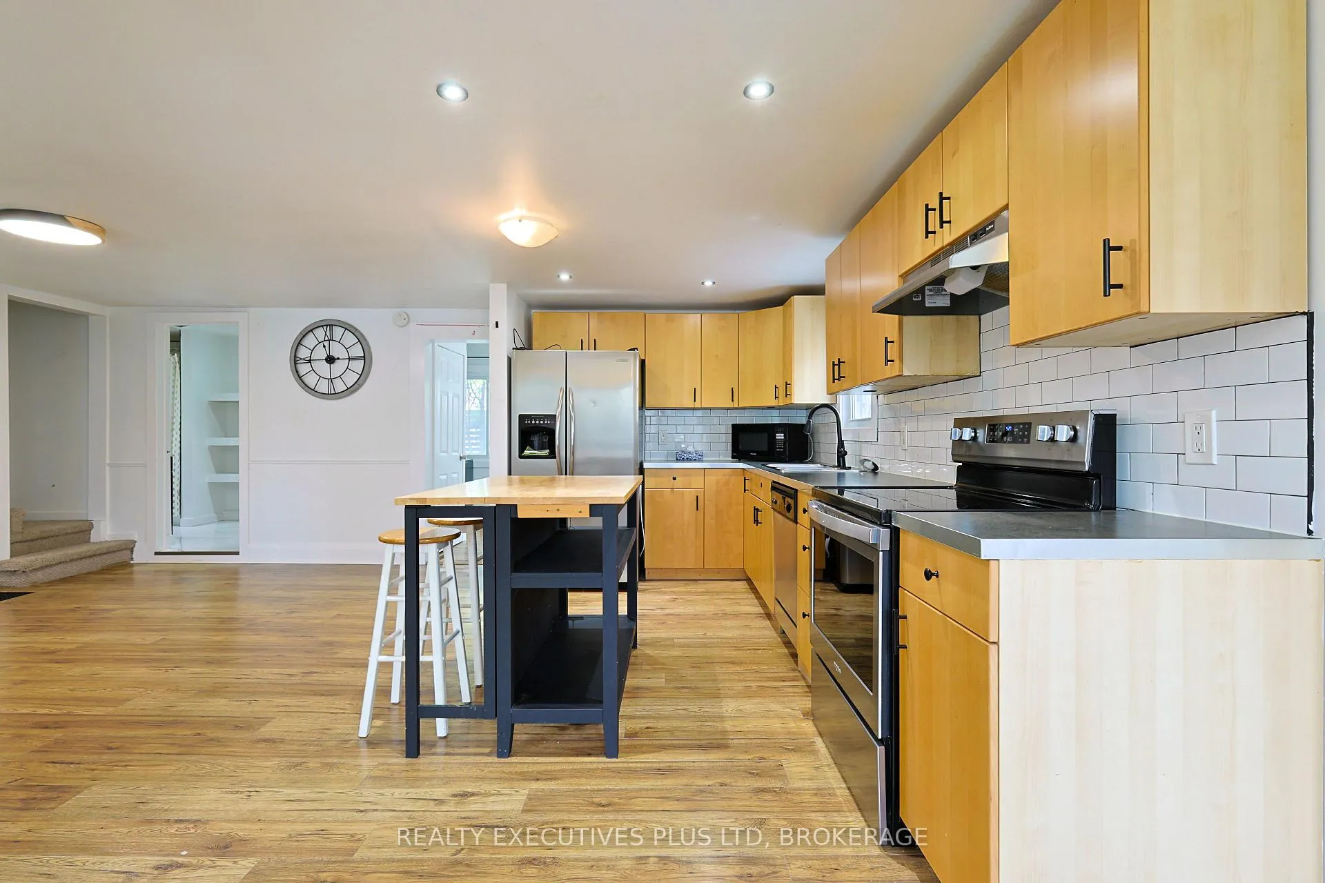 Photo 20 of 15 Chestnut Street E, St. Catharines, Oakdale — HOMEH