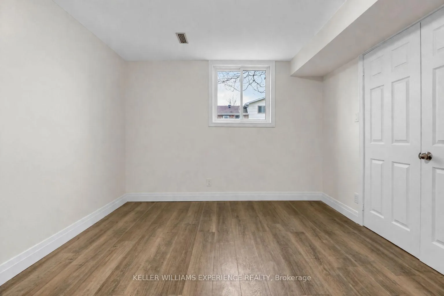 Photo 7 of Unit Basement, 124 Springdale Drive, Barrie, Cundles East — HOMEH