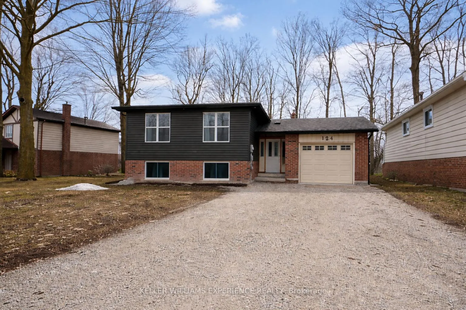 Photo 14 of Unit Basement, 124 Springdale Drive, Barrie, Cundles East — HOMEH