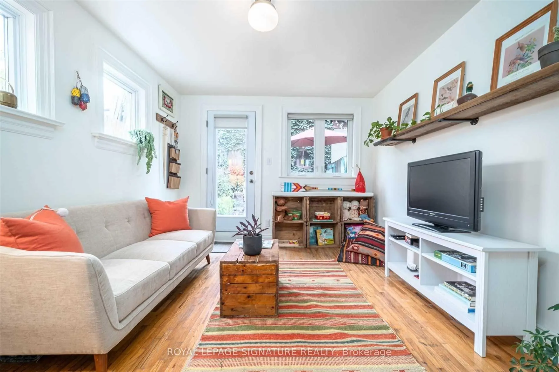 Photo 10 of 74 Wolseley Street, Toronto, Kensington-Chinatown — HOMEH