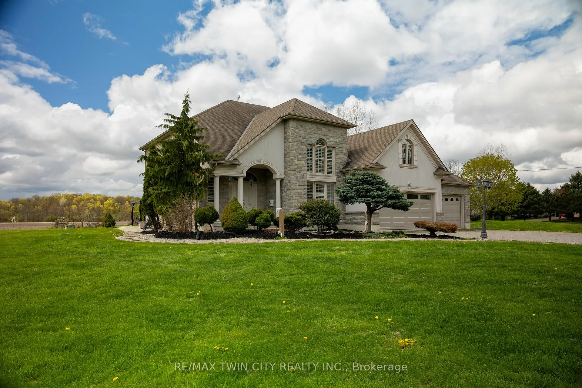 Photo 4 of 95 Brant School Road, Brant, Brantford Twp — HOMEH