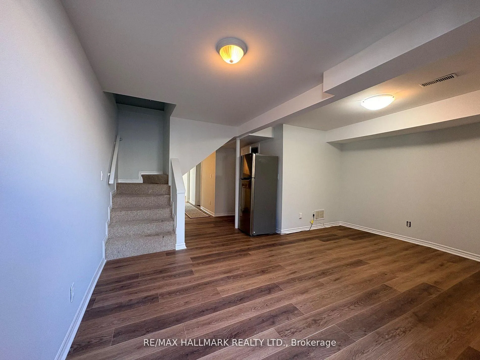 Photo 4 of Unit Lower, 70 Eileen Avenue, Toronto, Rockcliffe-Smythe — HOMEH
