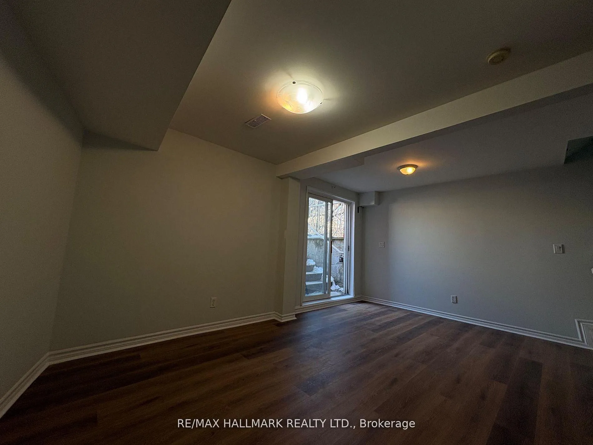 Photo 8 of Unit Lower, 70 Eileen Avenue, Toronto, Rockcliffe-Smythe — HOMEH