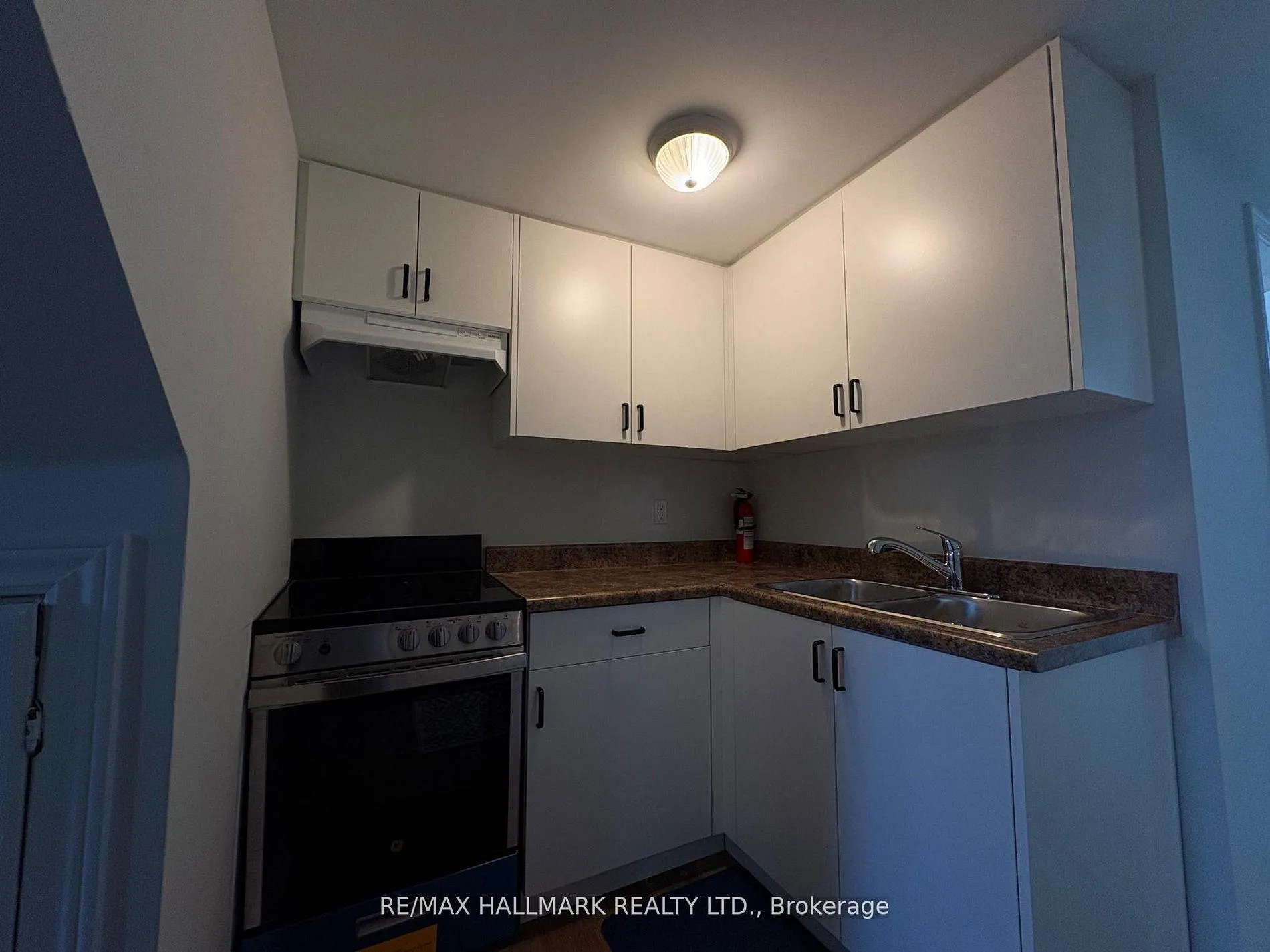 Photo 10 of Unit Lower, 70 Eileen Avenue, Toronto, Rockcliffe-Smythe — HOMEH
