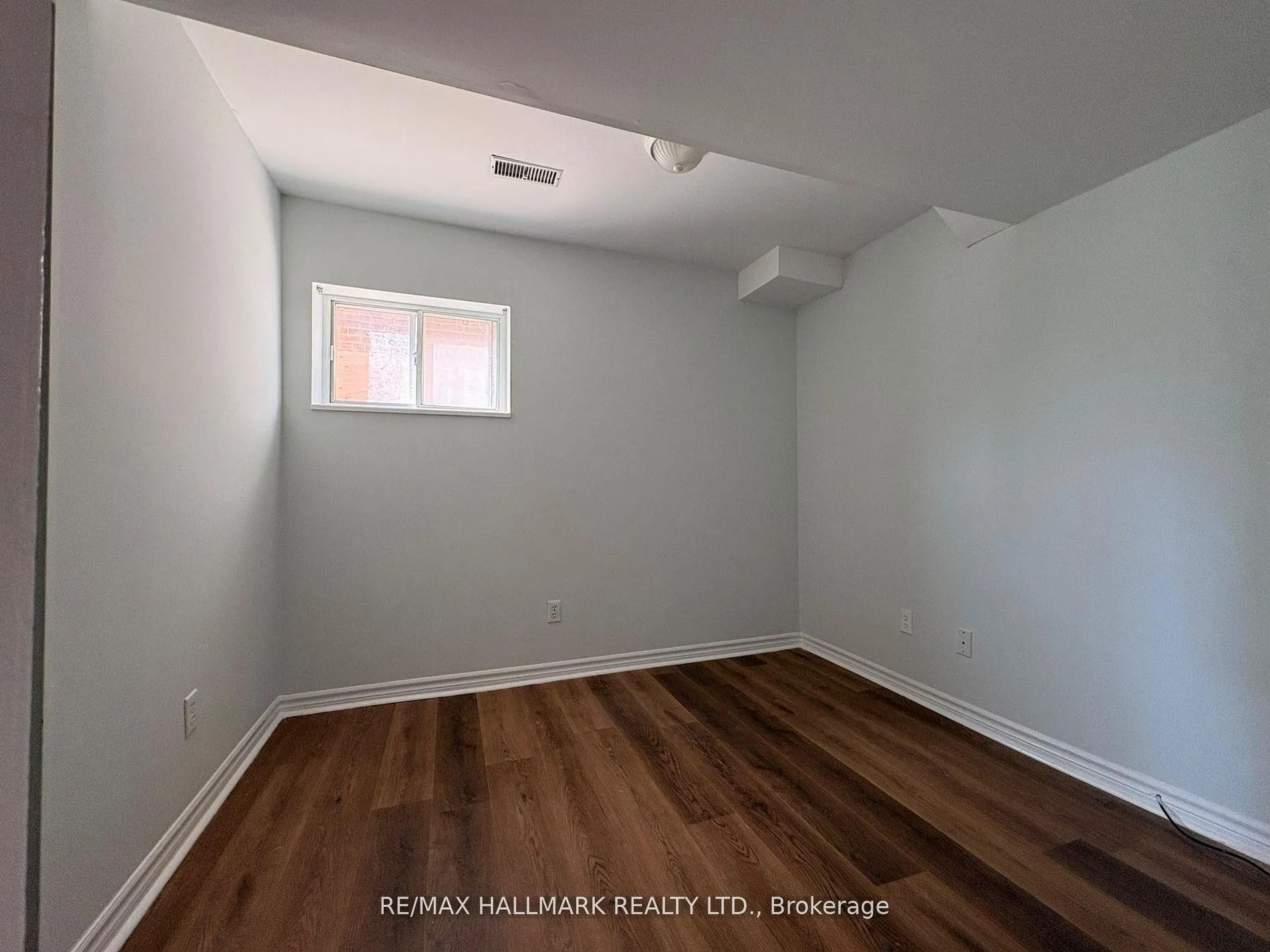 Photo 19 of Unit Lower, 70 Eileen Avenue, Toronto, Rockcliffe-Smythe — HOMEH