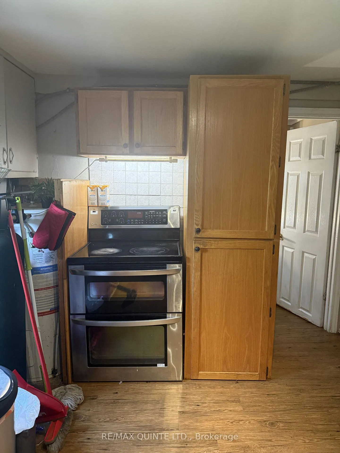 Photo 17 of 41 Lane Crescent, Belleville, Belleville Ward — HOMEH