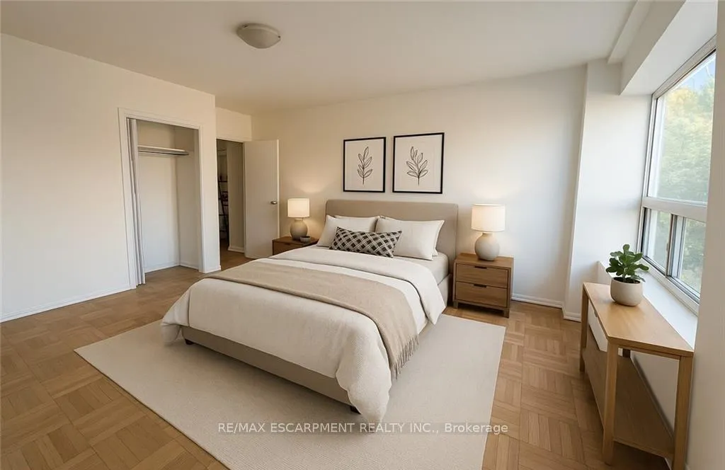 Photo 4 of Unit 301, 325A James Street S, Hamilton, Durand — HOMEH