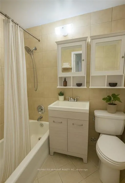 Photo 5 of Unit 301, 325A James Street S, Hamilton, Durand — HOMEH