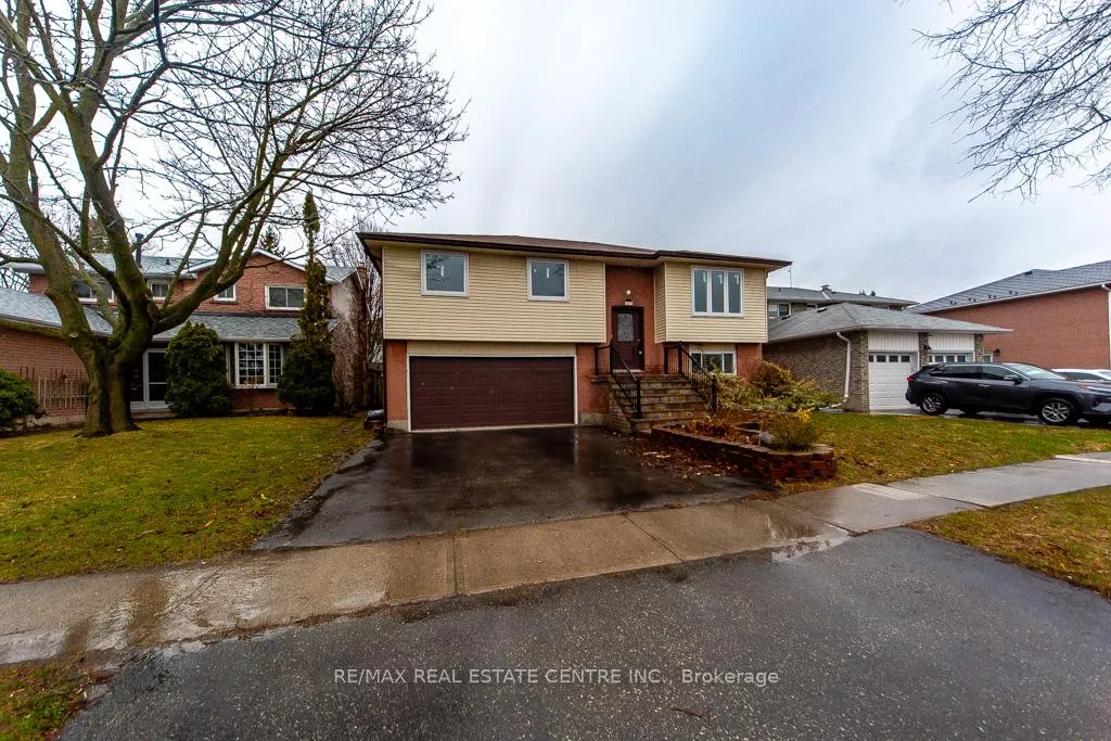 Photo 1 of 27 Bruntsfield Street, Clarington, Courtice — HOMEH
