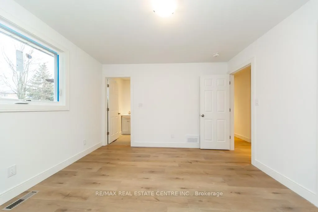 Photo 15 of 27 Bruntsfield Street, Clarington, Courtice — HOMEH