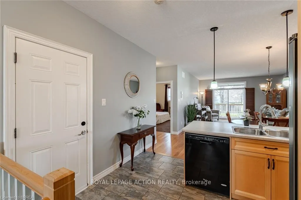 Photo 9 of Unit 19, 244 Dundas Street W, Brant, Paris — HOMEH