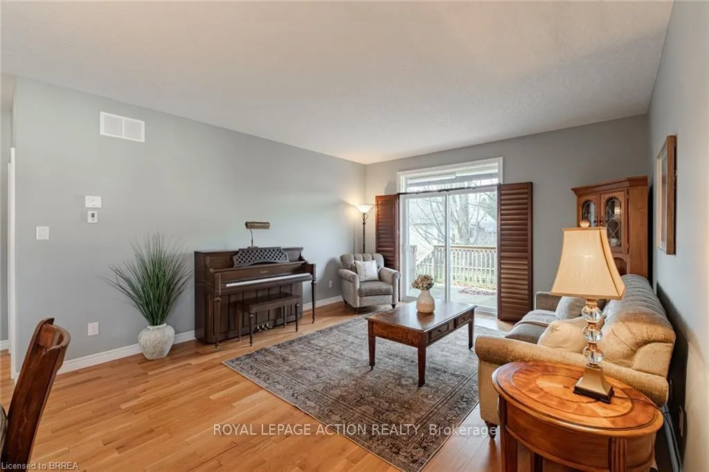 Photo 15 of Unit 19, 244 Dundas Street W, Brant, Paris — HOMEH