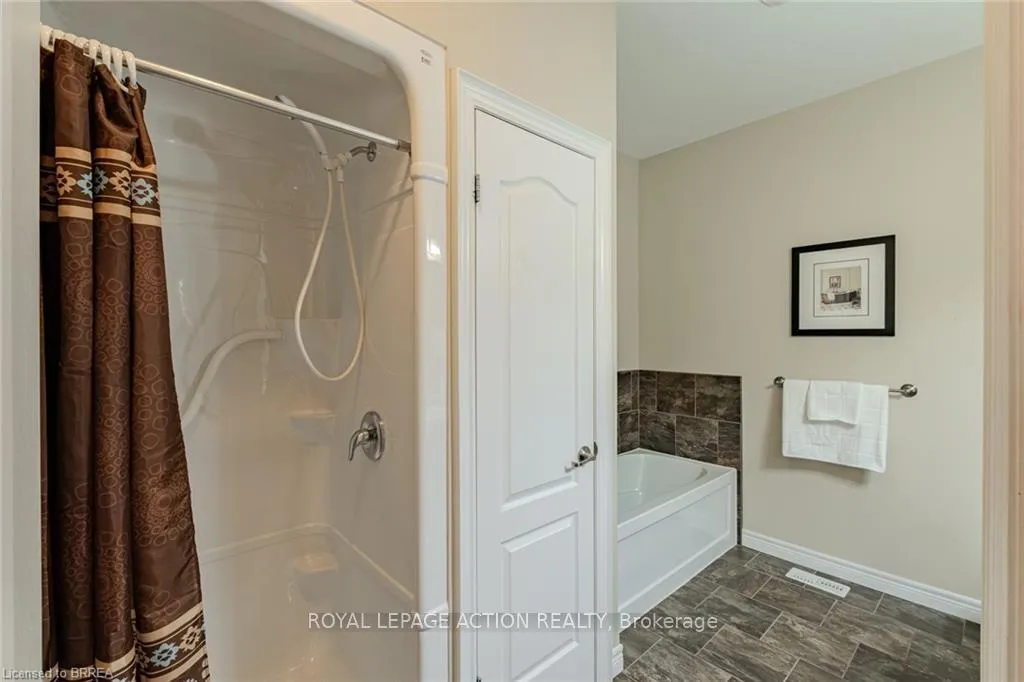 Photo 20 of Unit 19, 244 Dundas Street W, Brant, Paris — HOMEH