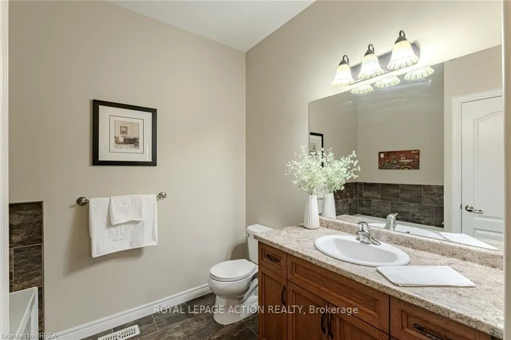 Photo 21 of Unit 19, 244 Dundas Street W, Brant, Paris — HOMEH