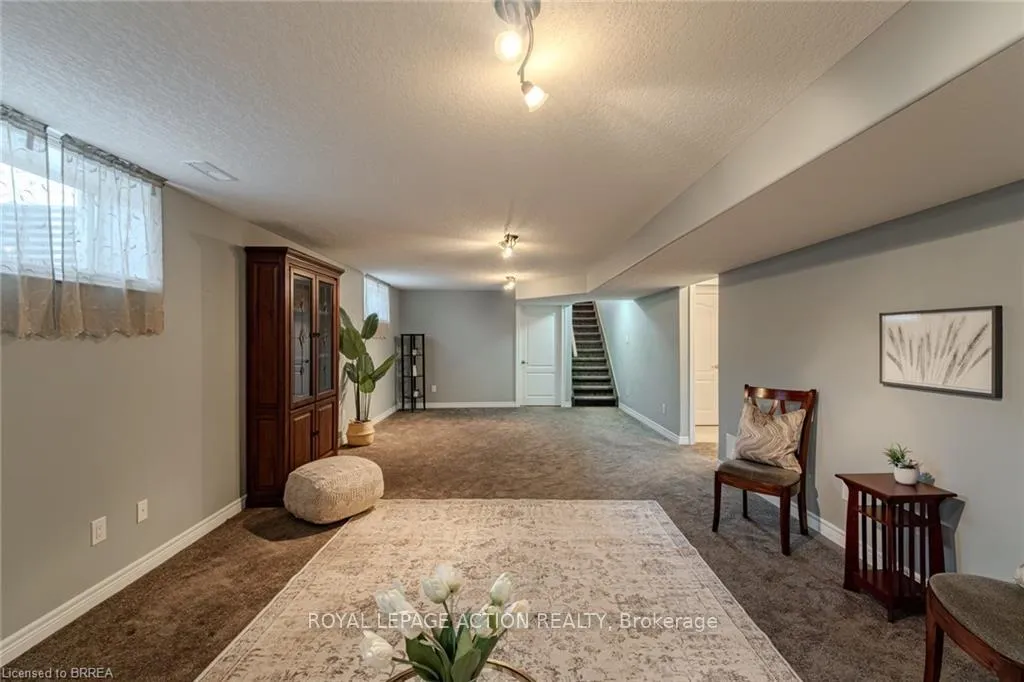 Photo 27 of Unit 19, 244 Dundas Street W, Brant, Paris — HOMEH