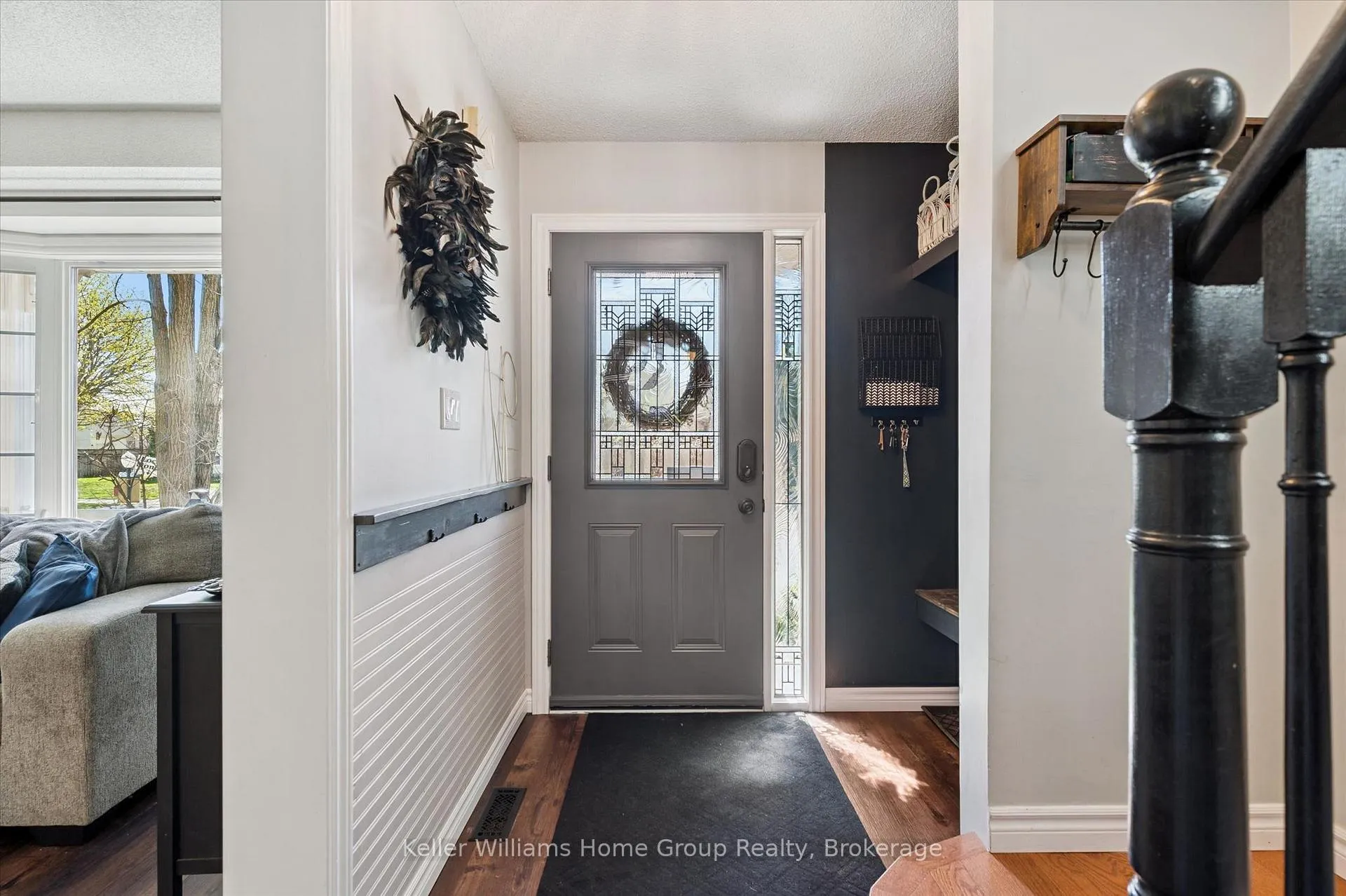 Photo 7 of 209 Elizabeth Crescent, Centre Wellington, Fergus — HOMEH